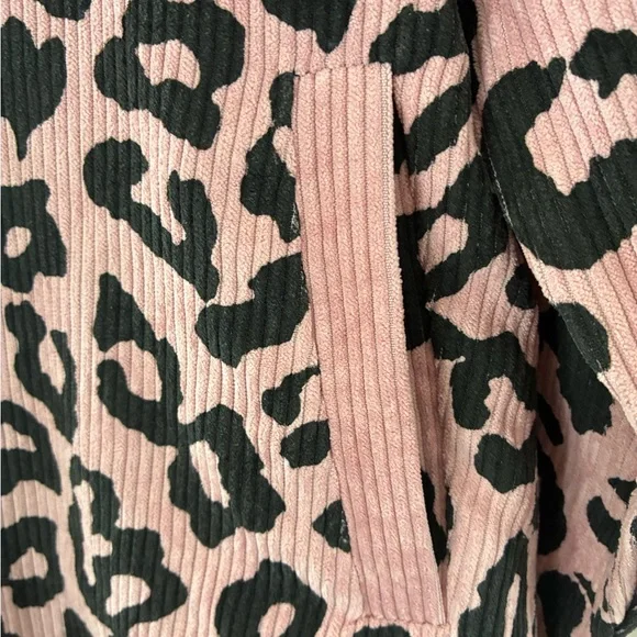 NWT Sweet 3 Boutique Leopard Corduroy Shacket - Picture 9 of 13